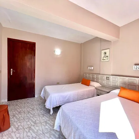 Apartamento Con Wifi A 400 Metros Playa Jardin Apartamento